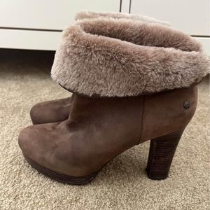 Ugg Dandylion Foldover Suede Shearling Heeled Ankle Booties Size 8